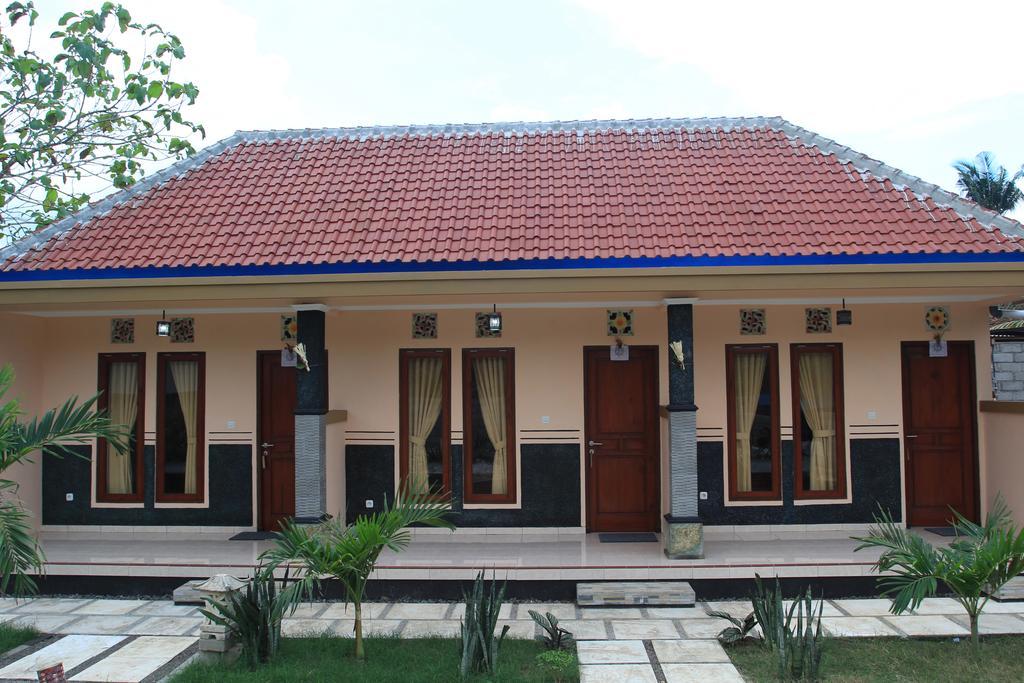 Soka Homestay Lembongan Exterior photo